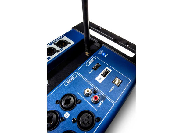Soundcraft Ui24R Remote Controlled Digital Mixer und Multitrack Recorder