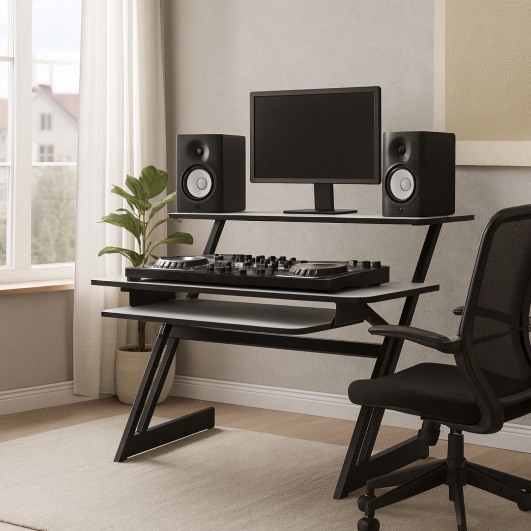 Studiotisch mit Regalen und Auszug für keyboard (120 cm)