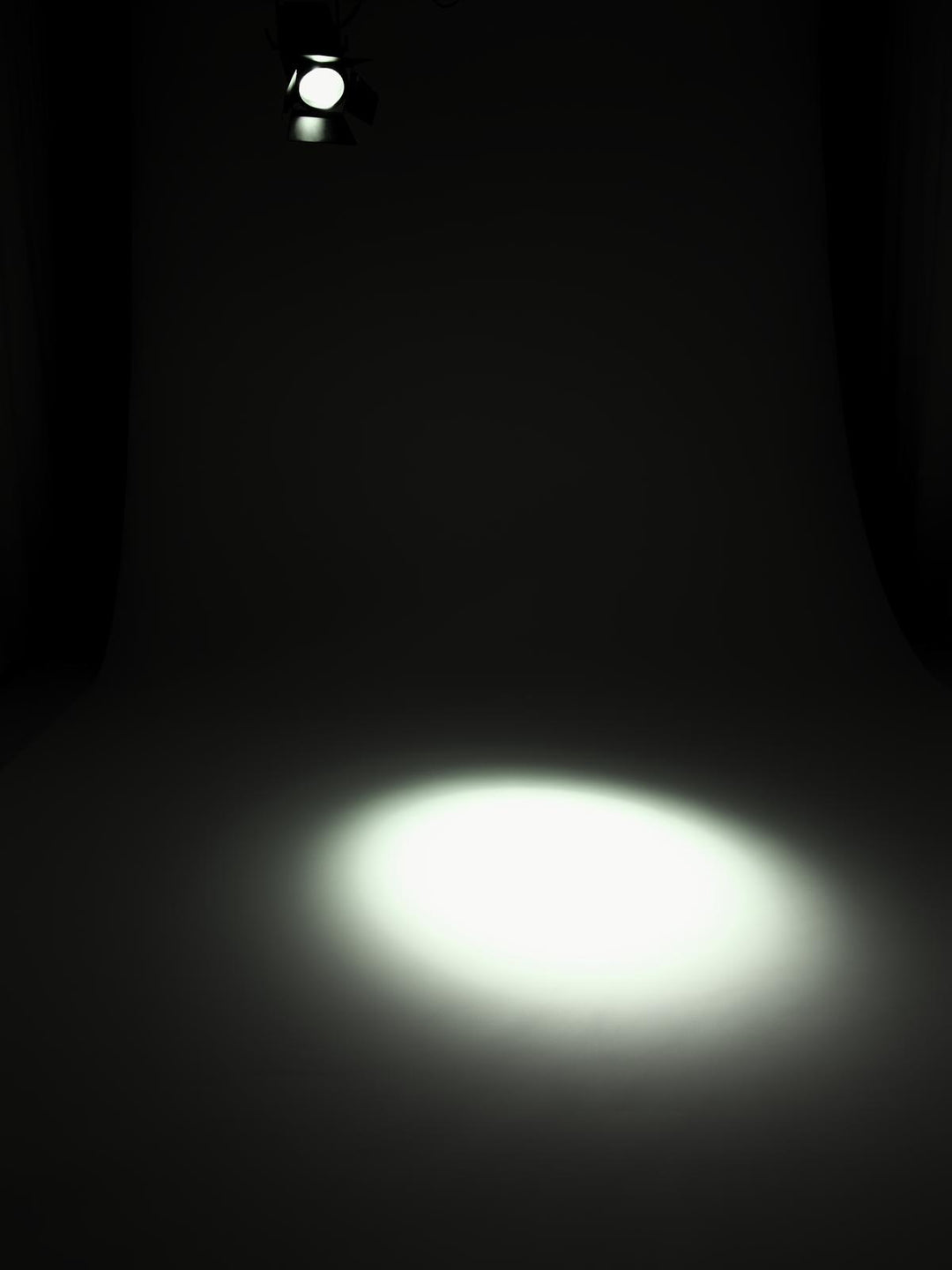 Eurolite LED THA-250F Theater Spot