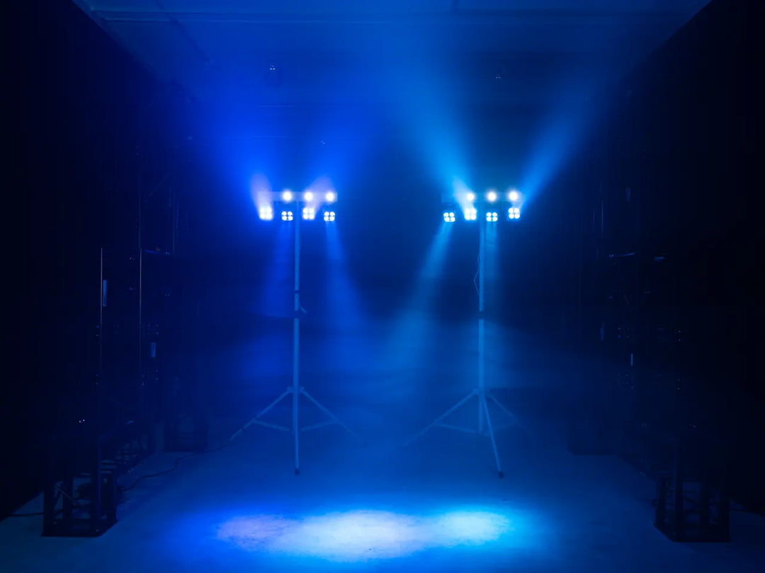EUROLITE Set LED KLS-180 weiß + BS-2 EU Lautsprecherständer in Weiß