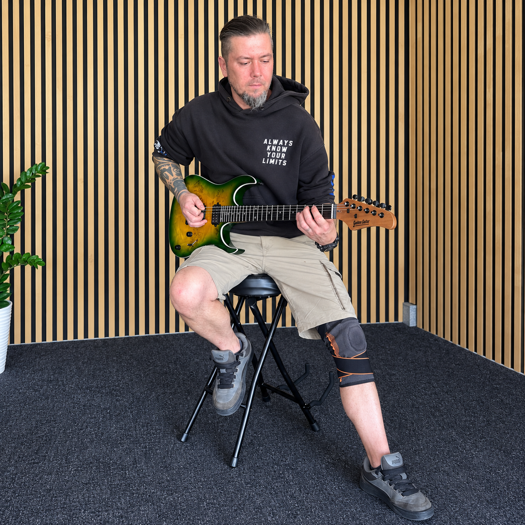 Hardman SB207 gitarrenfußbank mit Fußstütze und Gitarrenhalter.