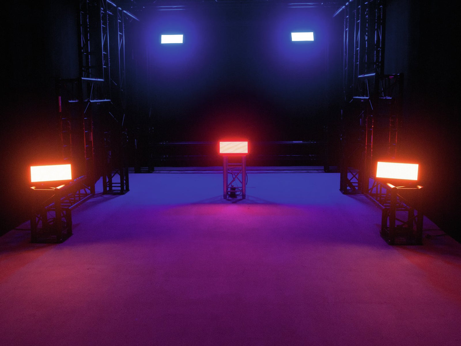 EUROLITE LED Strobe SMD PRO 864 DMX RGB