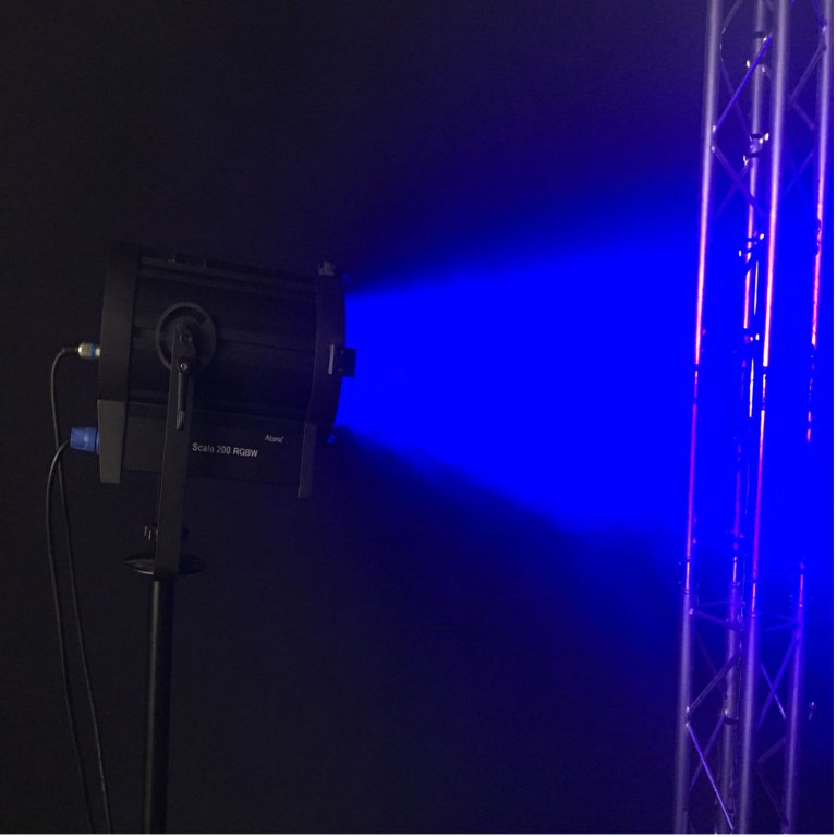 Atomic Pro Theatre Spot Scala 200 COB RGBL