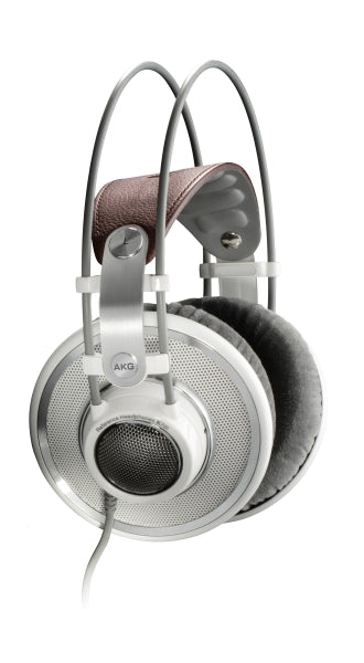 AKG K701