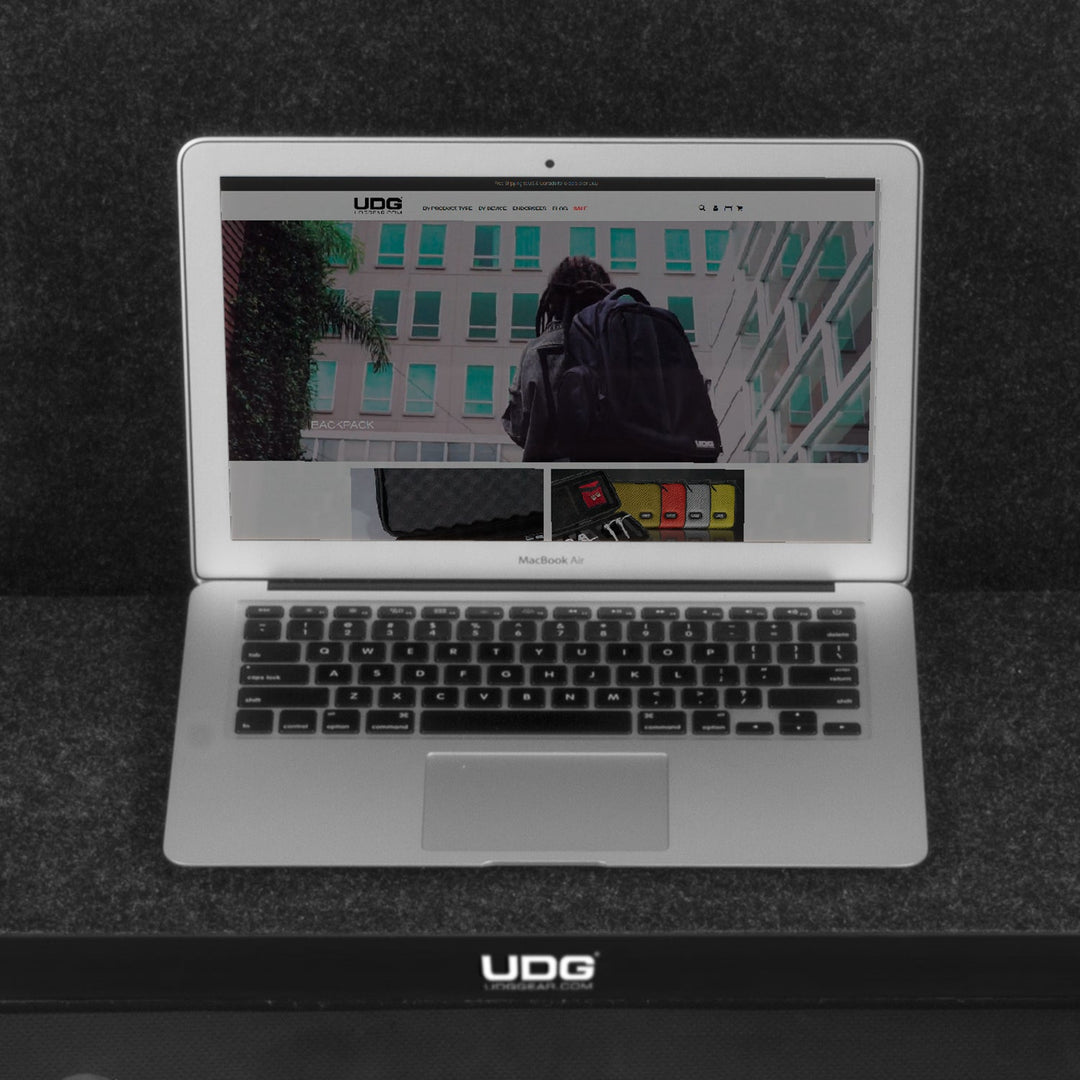 UDG Ultimate Flight Case NI Kontrol S2 MK3 Schwarz Plus (L)
