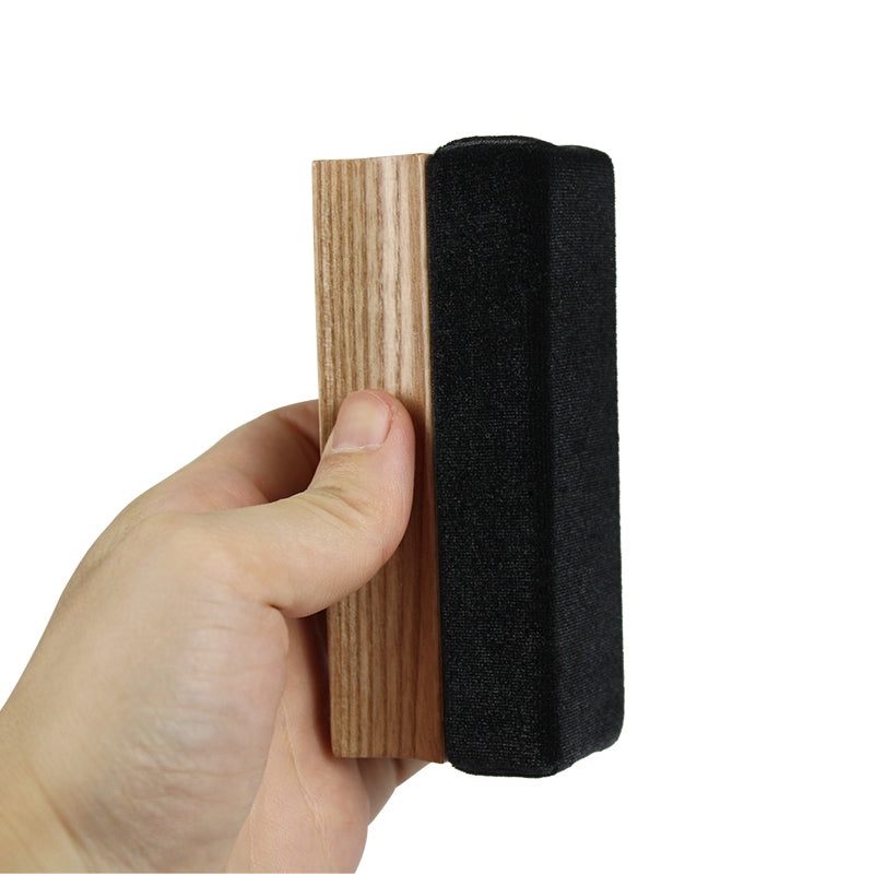 Reinigungsset für Vinylplatten mit Bürste aus Eschenholz