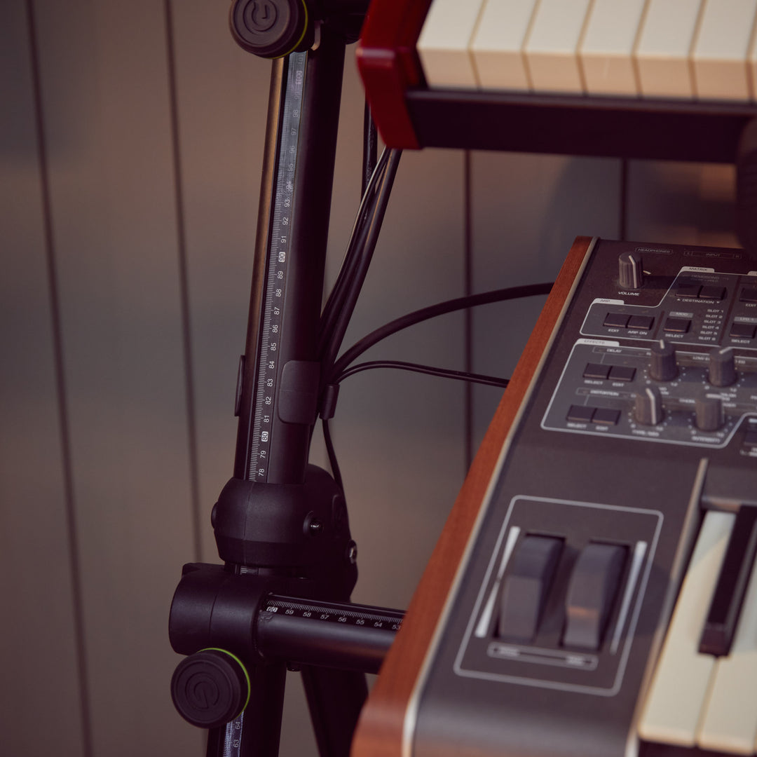 Gravity KS MKS 01 B – Stativ für mehrere keyboards