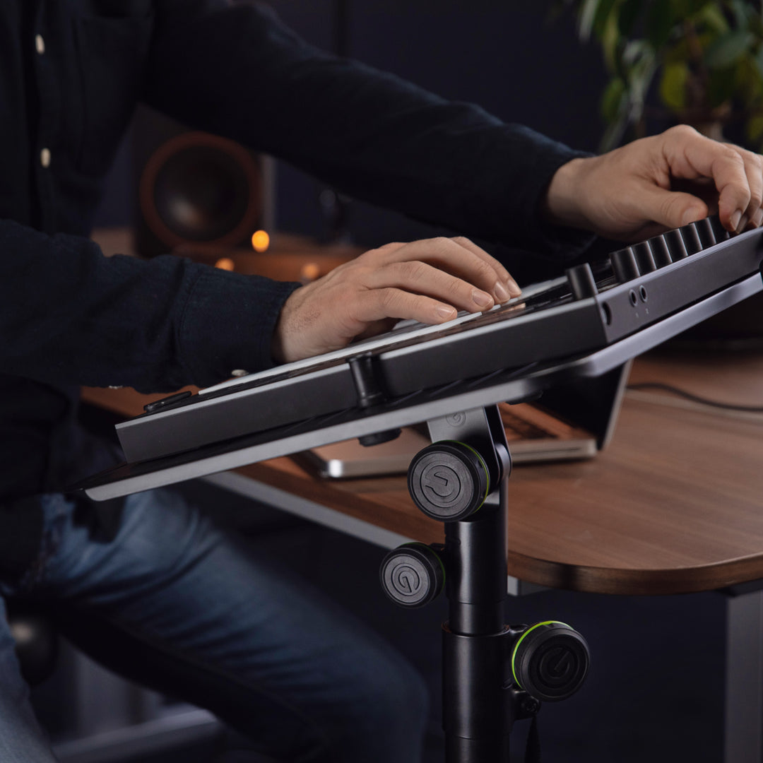 Gravity LTS TRAY 1 - Laptopablage mit verstellbaren Haltestäben