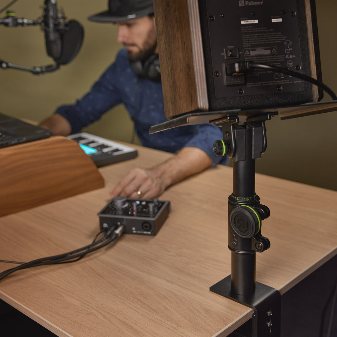 Gravity SP 3102 TM - Flexibles Studio-Monitorstativ mit Tischklemme