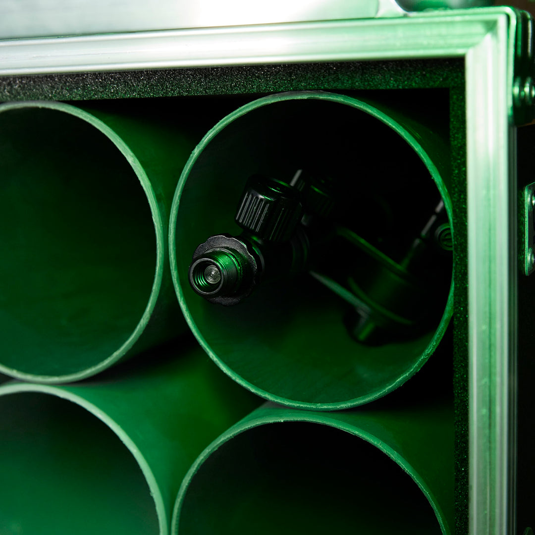Gravity TMS 4232 B – Touring Series kurzes Mikrofonstativ mit zusammenklappbarem Dreifuß und 2-Punkt-verstellbarem Teleskopgalgen, schwarz