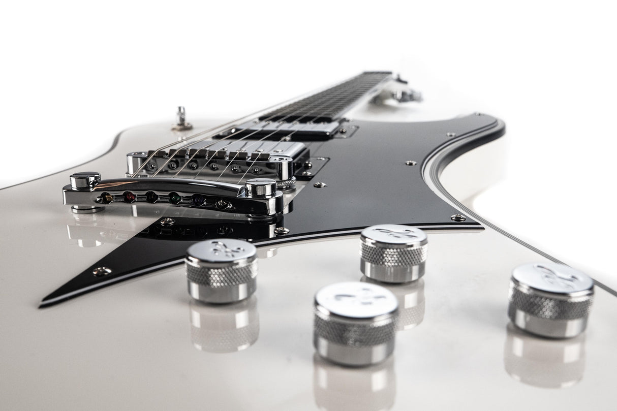 Hagstrom The Phantom Electric Guitar (White)