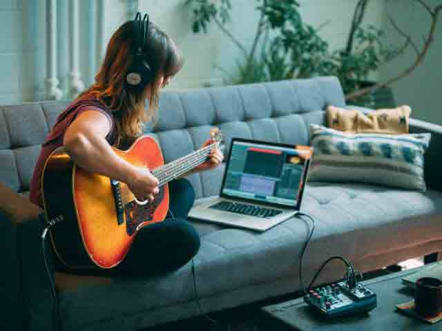 Soundcraft Notepad 5 Channel Desktop Mixer with USB