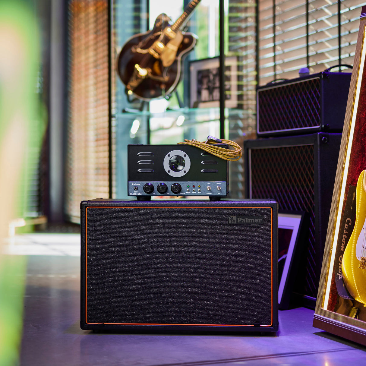 Palmer CAB 212 BX V30 - Gitarrenbox mit Celestion Vintage 30 2 x 12, offene Rückseite