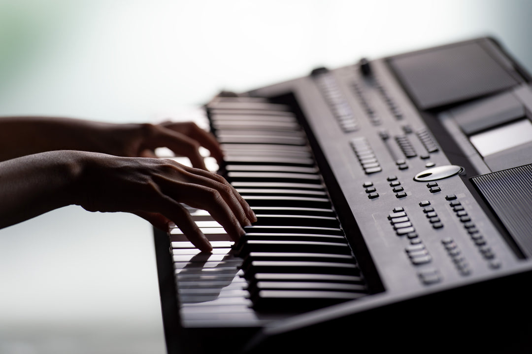 Yamaha PSR-SX600 Keyboard (Schwarz)