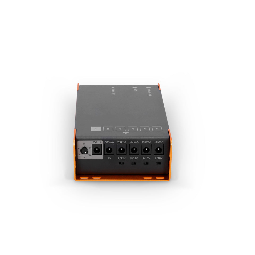 Palmer PWT 06 IEC - Universelles Netzteil für Pedalboard mit USB