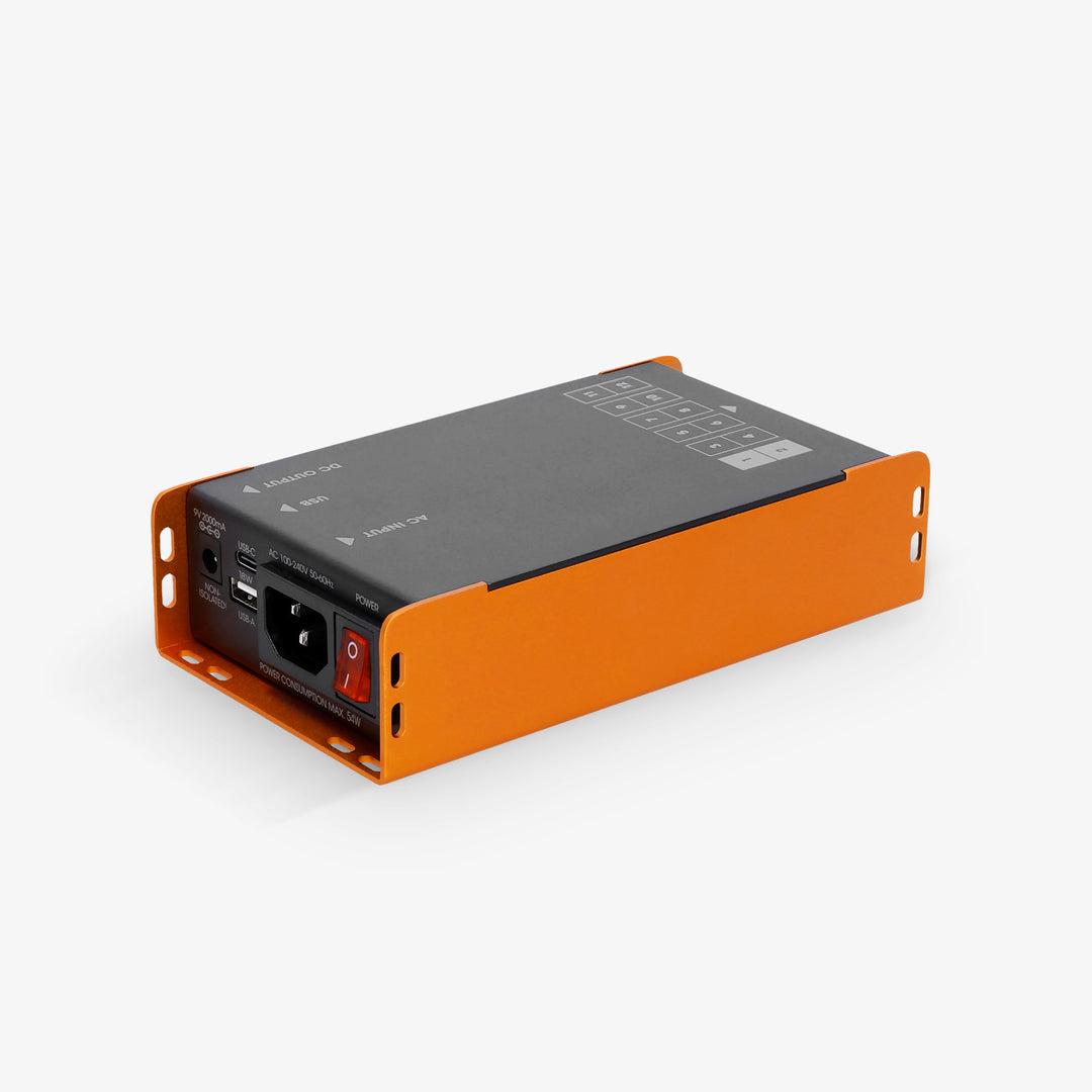 Palmer PWT 12 IEC - Universelles Netzteil für Pedalboard mit USB