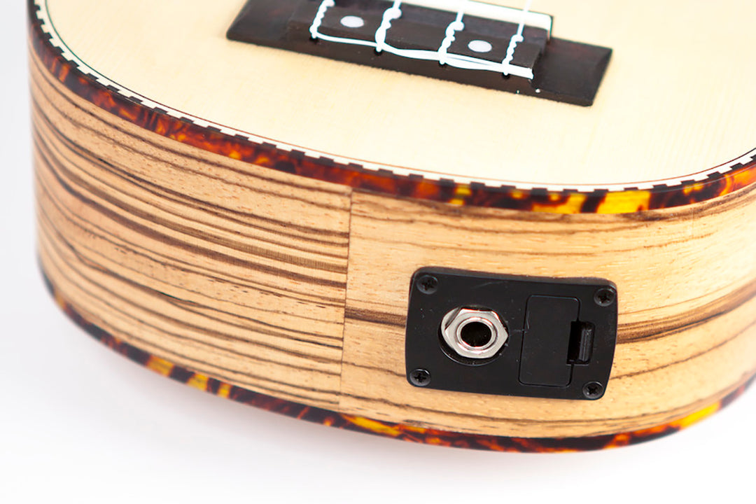 Reno RU210E Sopran Ukulele m. Pickup und Tuner (Natur)