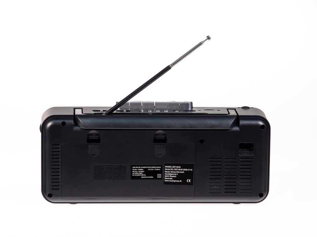 Studio 57 - Kassettenspieler m. FM & Bluetooth, Schwarz