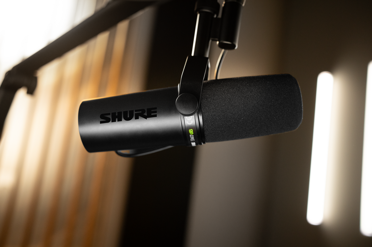 Shure SM7dB Active Dynamic Podcast Microphone