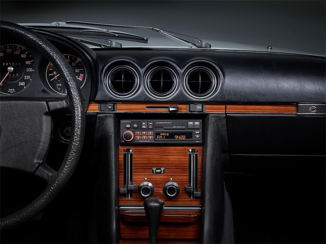 Pioneer SXT-C10PS Retro Autoradio m. DAB+ und Bluetooth