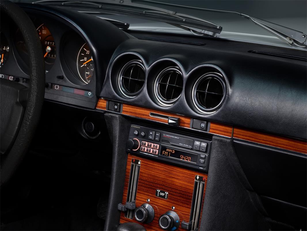 Pioneer SXT-C10PS Retro Autoradio m. DAB+ und Bluetooth