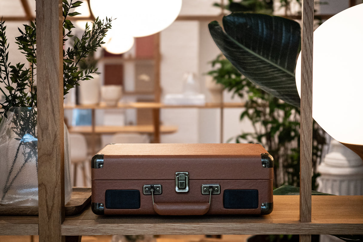 Studio 57 Dolly-Plattenspieler (Braun)