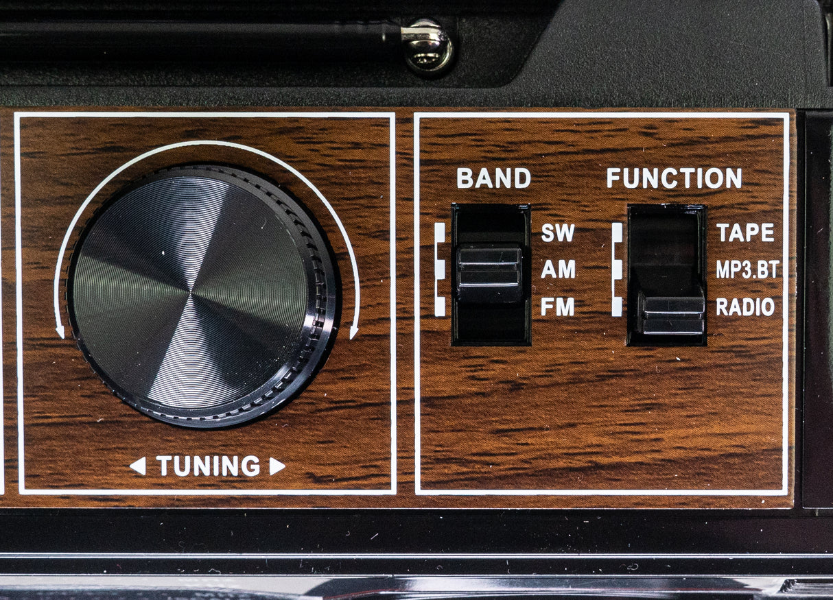 Studio 57 - Kassettenabspieler m. FM & Bluetooth, Black + Kassette