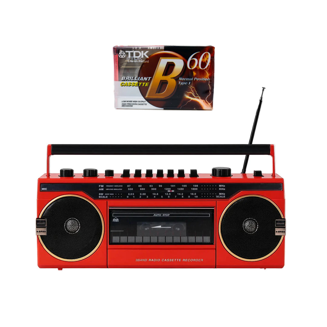 Studio 57 - Kassettenabspieler m. FM & Bluetooth, Rot + Kassette