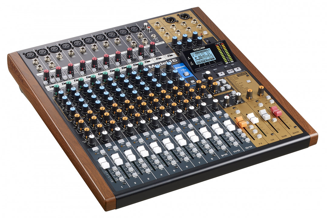 Tascam Model 16 Analogmixer und 14-Spur-Digitalrekorder