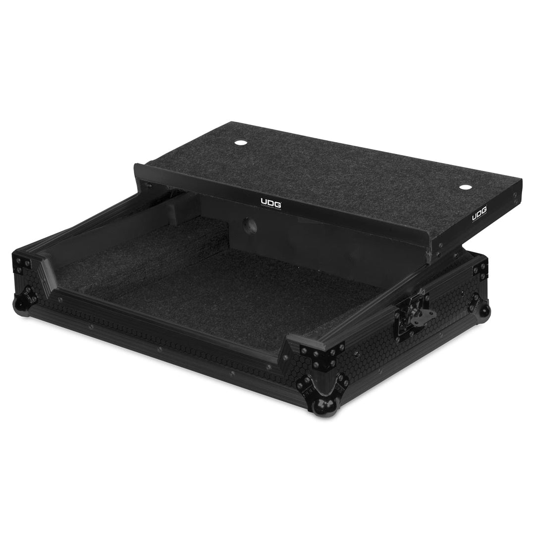 UDG Ultimate Flight Case NI Kontrol S4 MK3 Schwarz Plus (L)