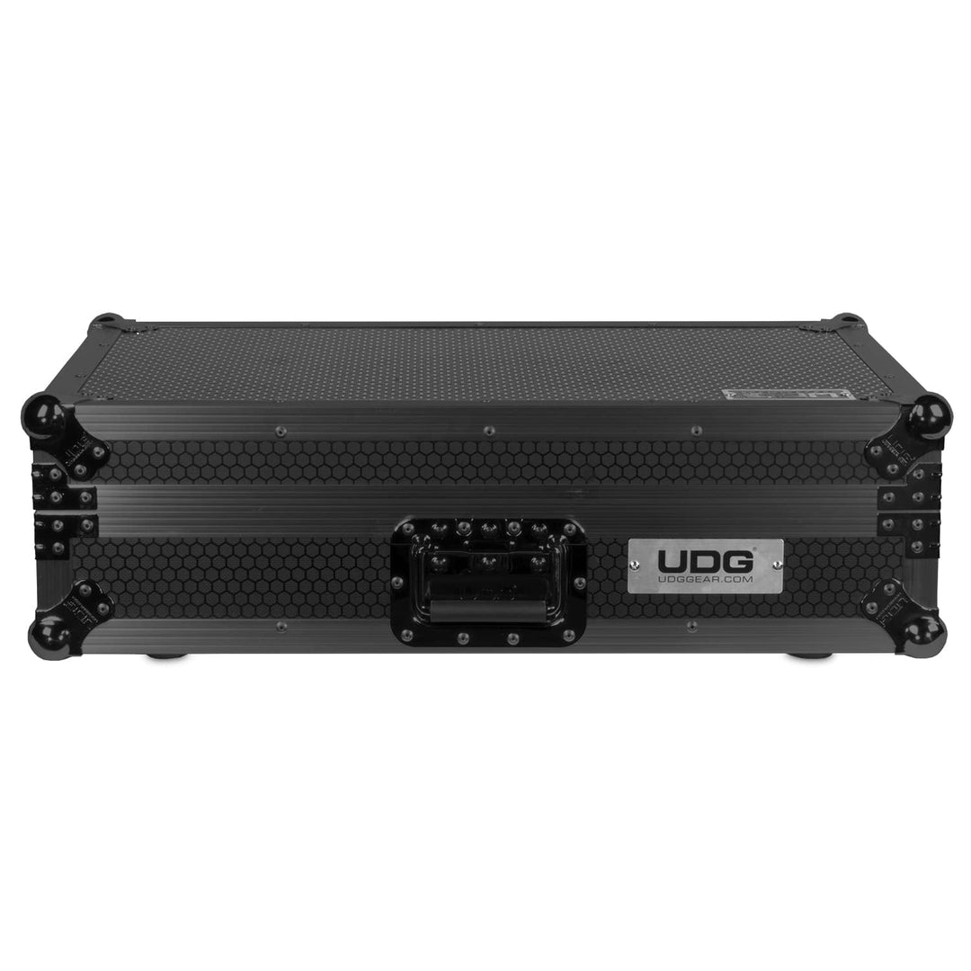 UDG Ultimate Flight Case NI Kontrol S4 MK3 Schwarz Plus (L)