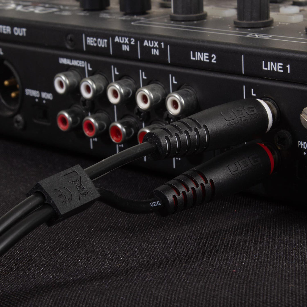 UDG Ultimate Audio Cable Set RCA - RCA Schwarz Straight 1,5 m