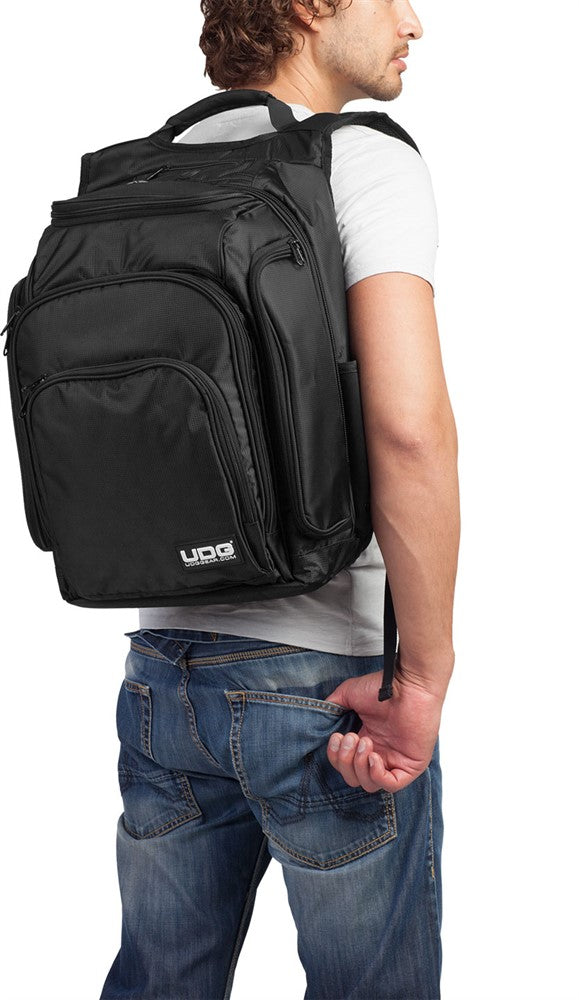 UDG Ultimate Digi Rucksack Schwarz/Orange