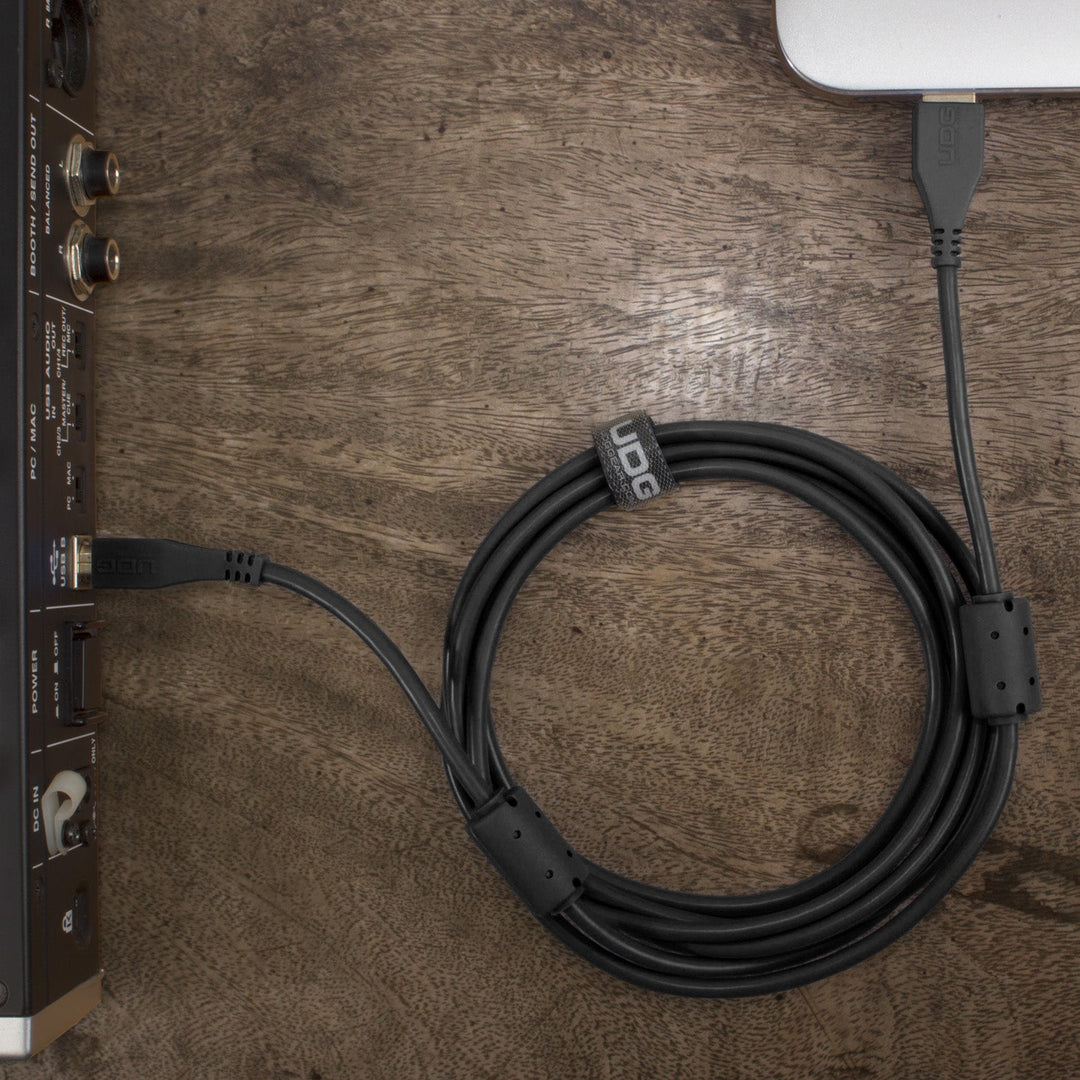 UDG Ultimate Audio Cable USB 2.0 A-B Schwarz Straight 2 m