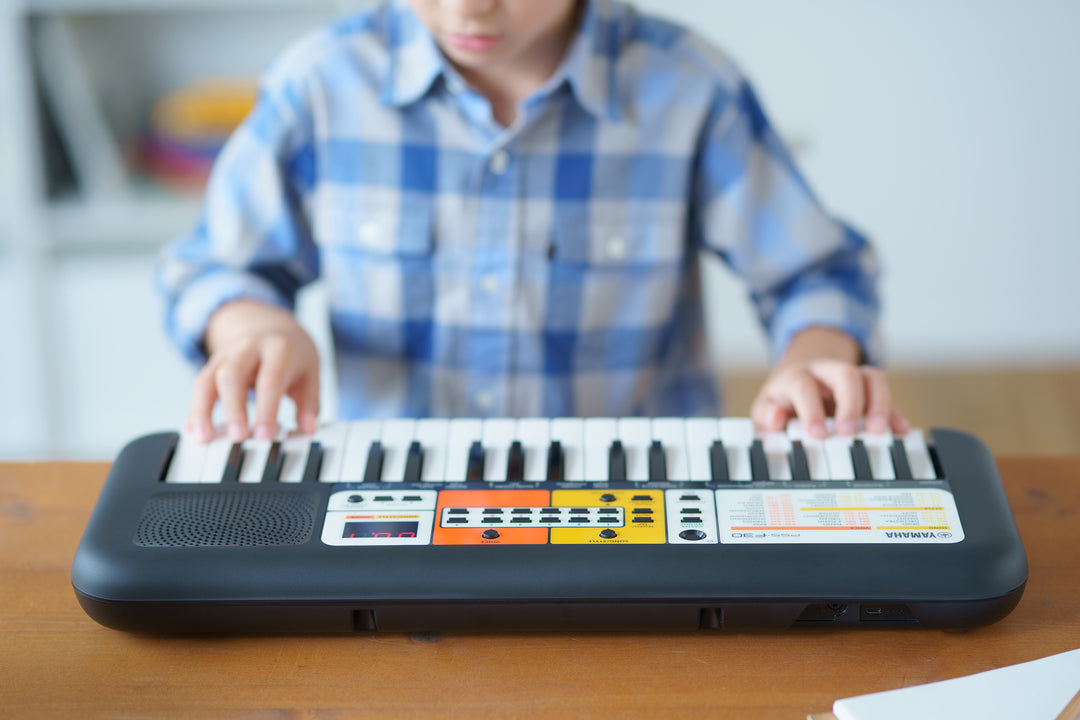 Yamaha PSS-F30 Children Keyboard (Black)