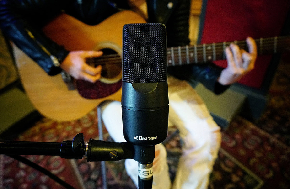 sE Electronics X1S condenser microphone