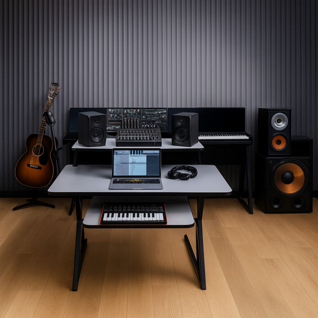 Studiotisch mit Regalen und Auszug für keyboard (120 cm)
