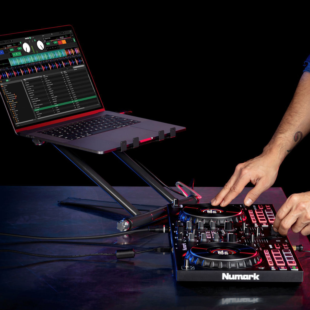 Numark MixTrack-Platinum-FX DJ-Controller