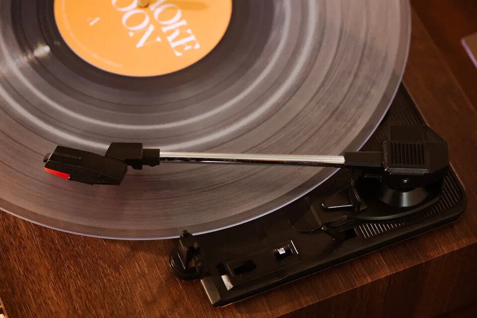 Crosley Miles Plattenspieler, Walnuss