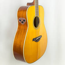 Yamaha FG-TA TransAcoustic Vintage Folk Westerngitarre