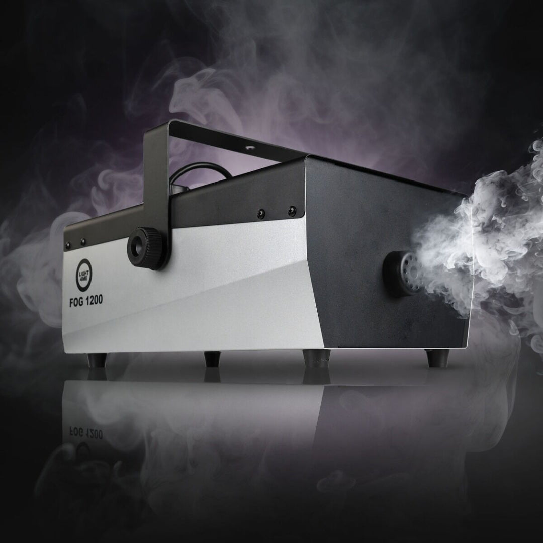 Light4Me Fog 1200 V2 Nebelmaschine 1200W mit kabelloser Fernbedienung & DMX