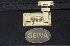 GEWA Gitarren case Arched Top Prestige - Akustikgitarren 6-saitig