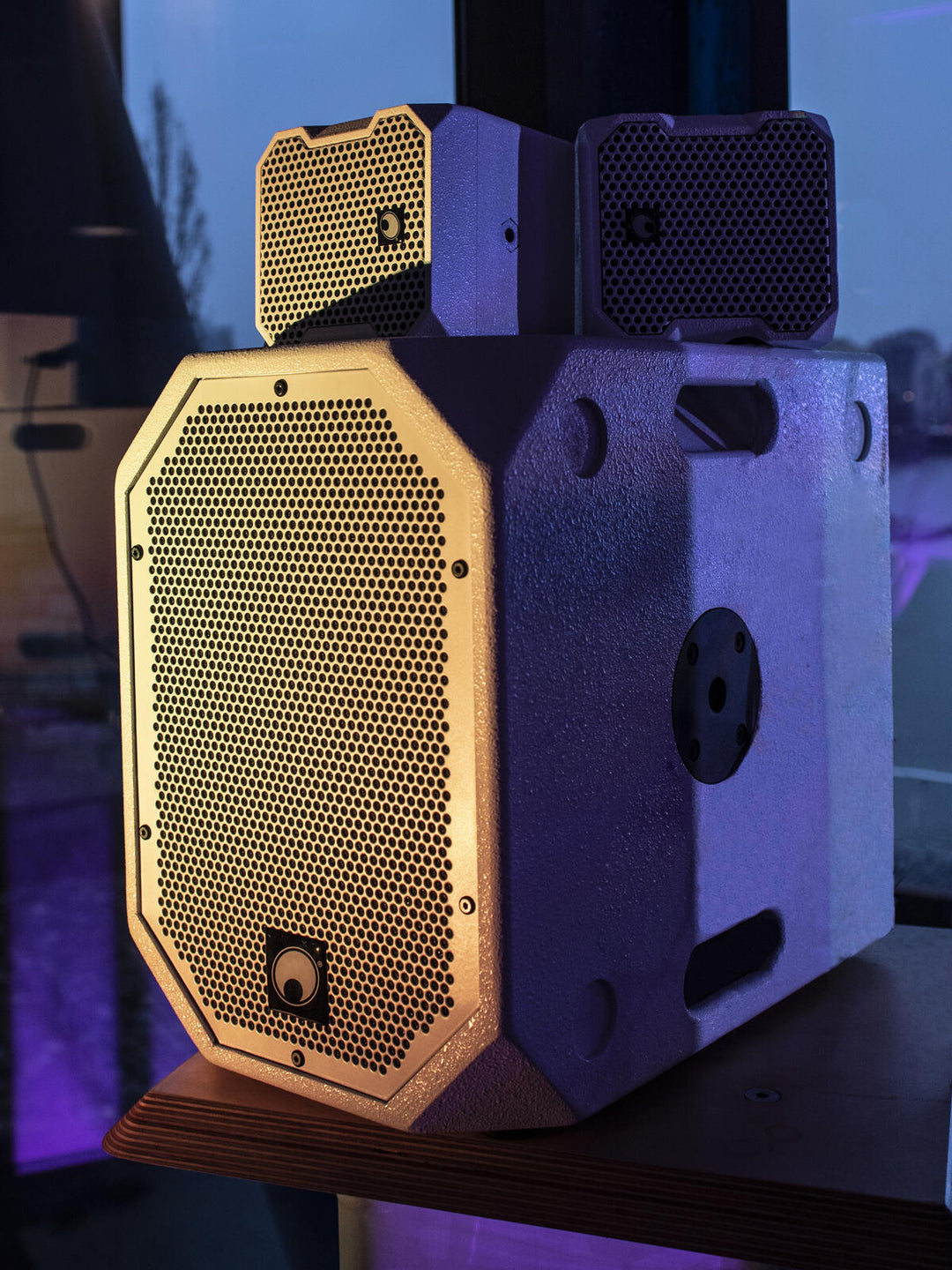 OMNITRONIC BOB-10A Aktiver Subwoofer weiß