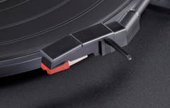 TEAC TN-180BT-B Plattenspieler (Schwarz)