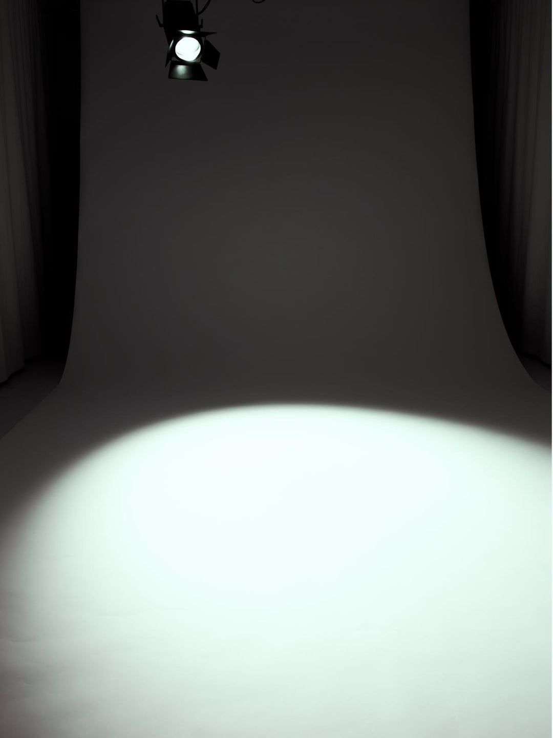 Eurolite LED THA-250F Theater Spot