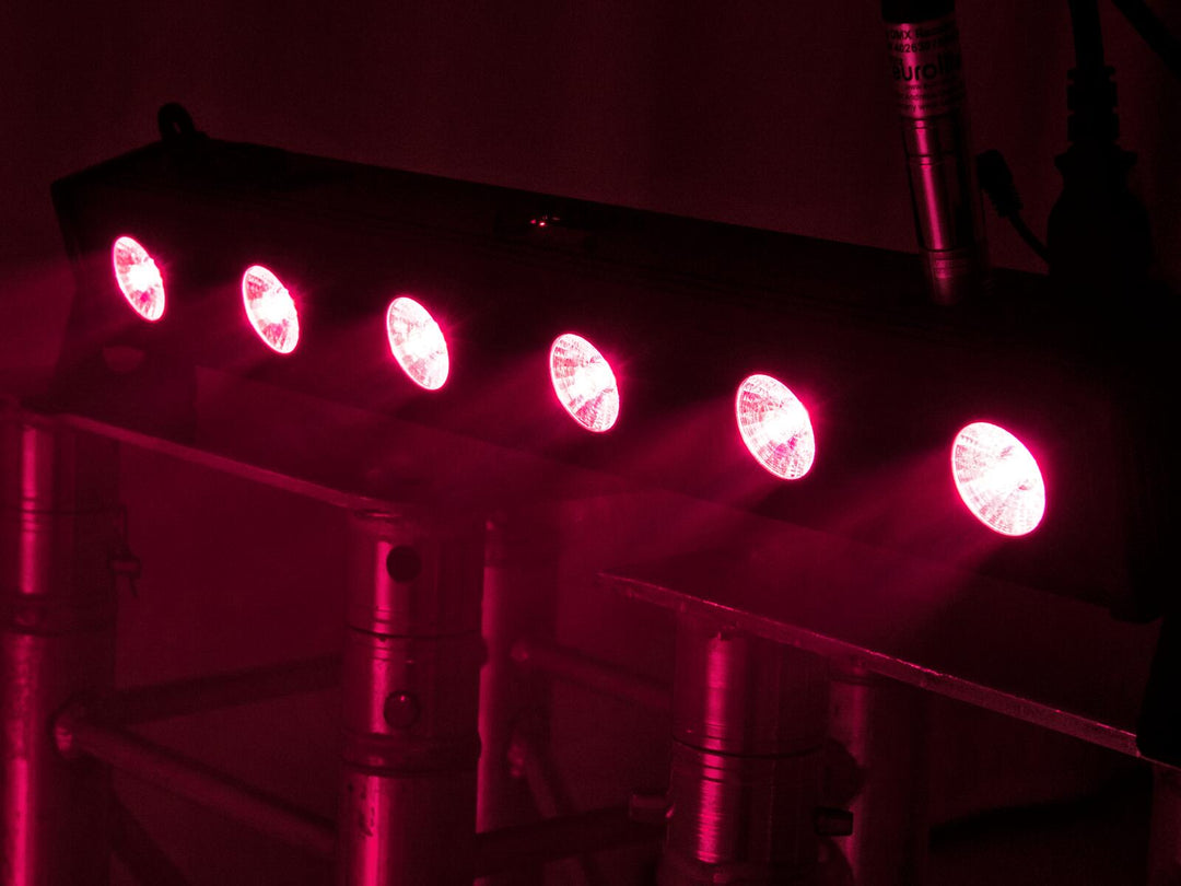 Eurolite LED BARS-6 QCL RGB+UV Bar