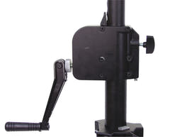 EUROLITE STW-370A Windenbetriebener Ständer 370cm alu