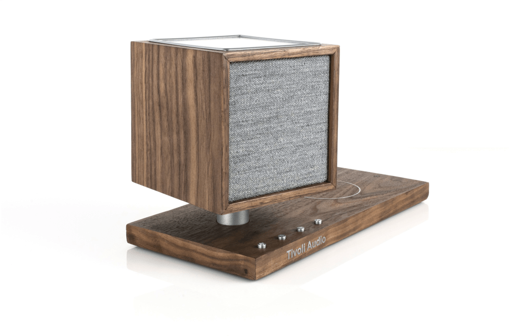 Tivoli Audio Revive Kabelloser Lautsprecher (Walnuss, Grau)