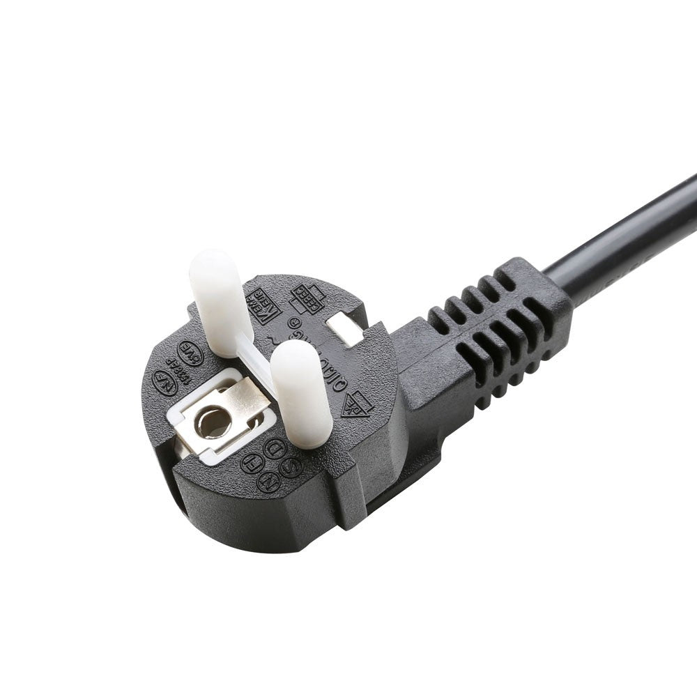 Adam Hall Steckdosenleiste (Schuko) (1,4m)