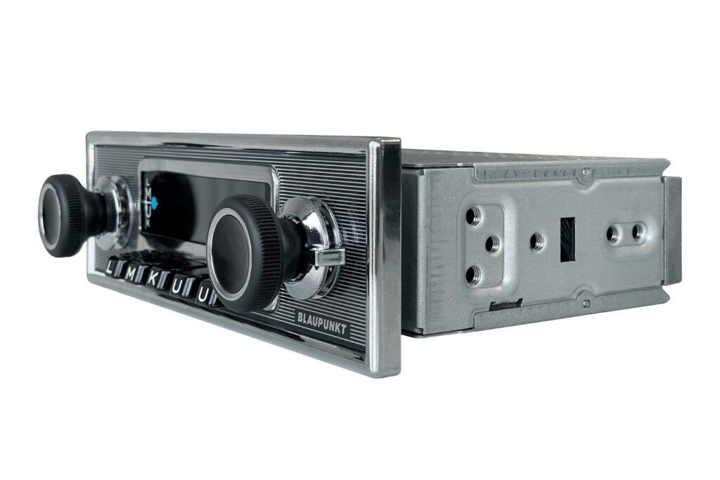 Blaupunkt FRANKFURT MB Retro-Autoradio, Bluetooth, FM/DAB+